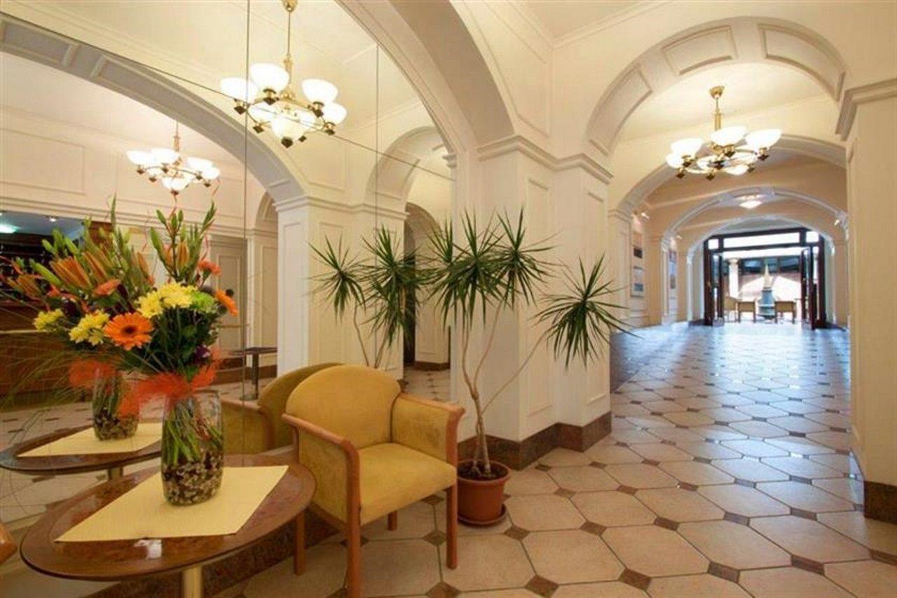 Galerie Royale Hotel Prague Exterior photo