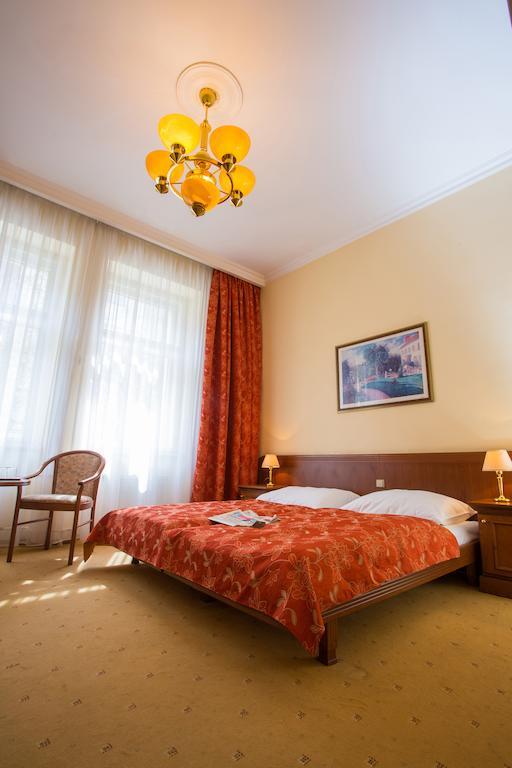 Galerie Royale Hotel Prague Exterior photo