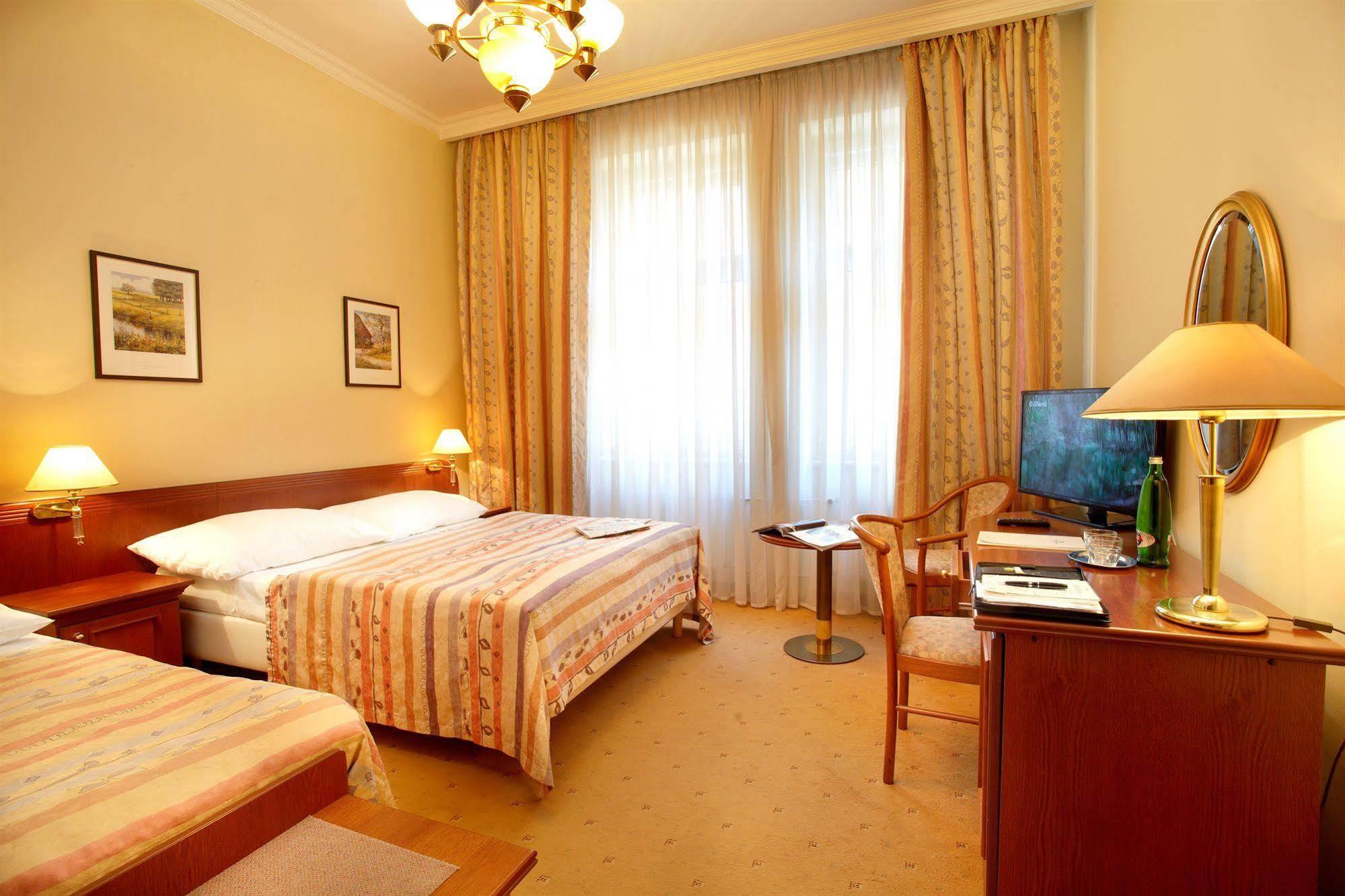 Galerie Royale Hotel Prague Exterior photo