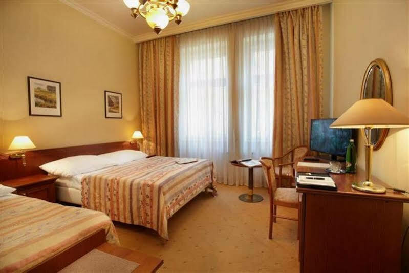 Galerie Royale Hotel Prague Exterior photo